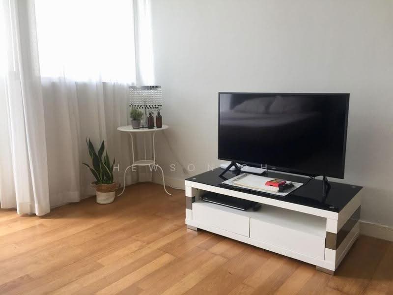 Kediaman Servis untuk Dijual di Marc Residence - Hewson Oh - Living Room - PropertyGuru.com.my