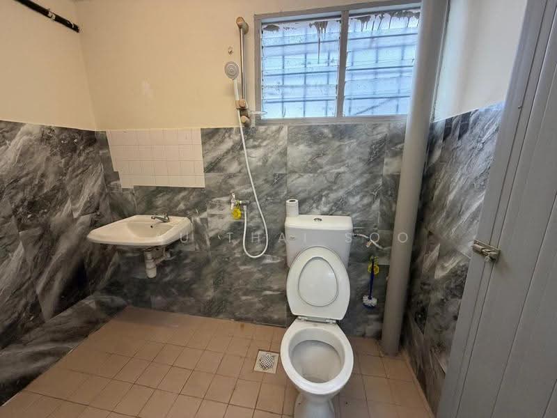 2-storey Terraced House for Rent in Taman Sri Bintang (Kepong) - Yau Thai Soo - Bathroom - PropertyGuru.com.my