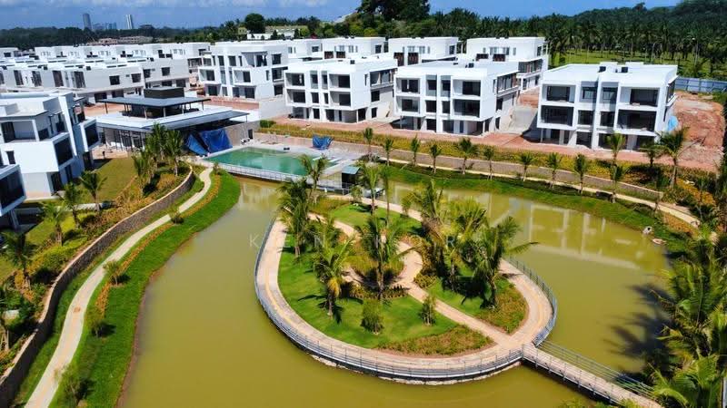 Cluster House for Sale in Leisure Farm (Gelang Patah) - Ken Kor - Exterior - PropertyGuru.com.my