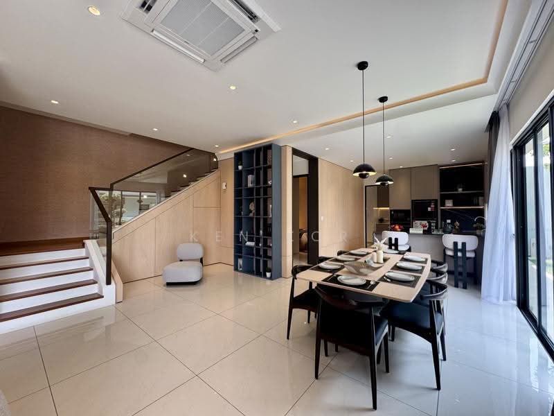 Cluster House for Sale in Leisure Farm (Gelang Patah) - Ken Kor - Living Room - PropertyGuru.com.my