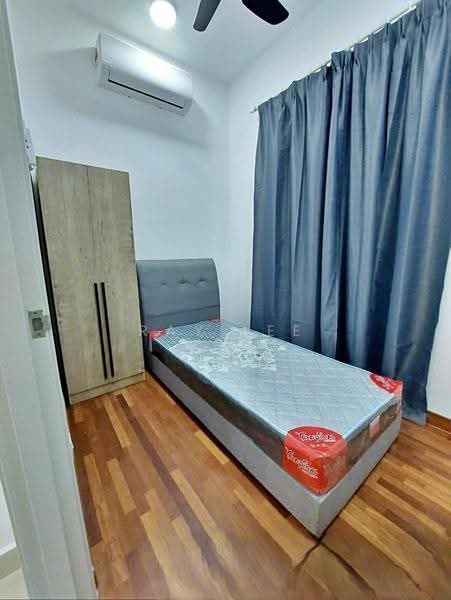 Kediaman Servis untuk Disewa di Pacific Star (Service Residence) - Ray Lee - Bedroom - PropertyGuru.com.my