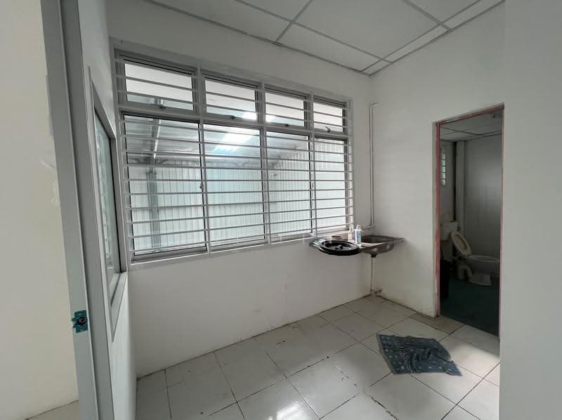 Factory for Rent in Taman Perindustrian Kota Puteri (Masai) - Shi Ting - PropertyGuru.com.my
