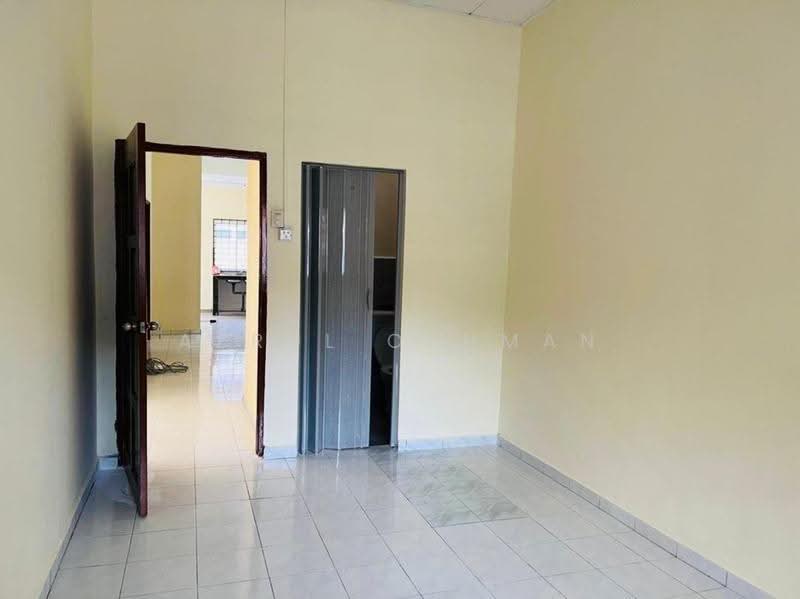 Rumah Teres 1-Tingkat untuk Dijual di Taman Cengal Utama (Paroi) - Azrul Othman - Interior - PropertyGuru.com.my