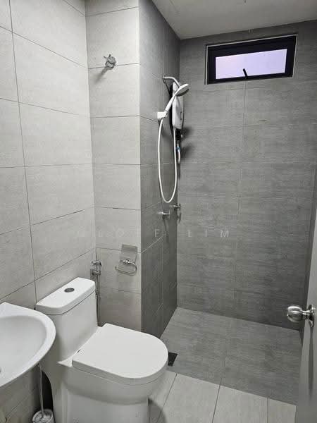 Kediaman Servis untuk Disewa di KL Traders Square - Geoff Lim - Bathroom - PropertyGuru.com.my