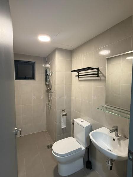 Kediaman Servis untuk Disewa di M Arisa - Geoff Lim - Bathroom - PropertyGuru.com.my
