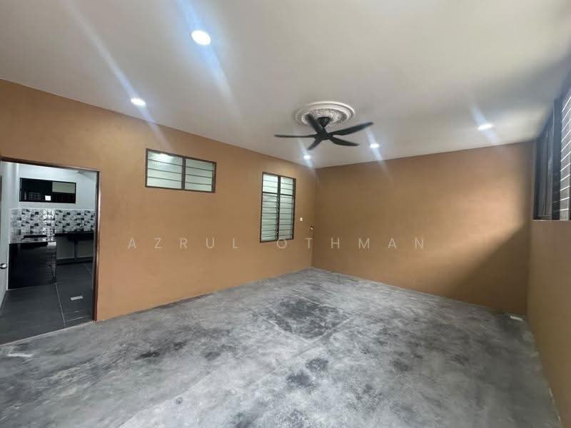 1-storey Terraced House for Sale in Taman Cempaka (Senawang) - Azrul Othman - Interior - PropertyGuru.com.my