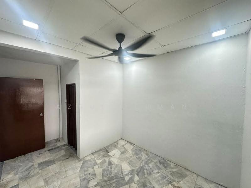 1-storey Terraced House for Sale in Taman Cempaka (Senawang) - Azrul Othman - Interior - PropertyGuru.com.my