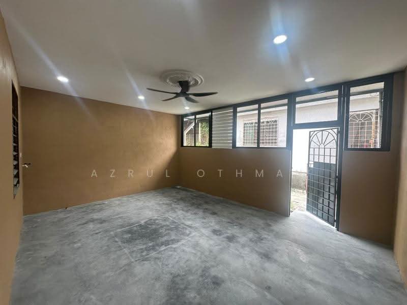 1-storey Terraced House for Sale in Taman Cempaka (Senawang) - Azrul Othman - Interior - PropertyGuru.com.my
