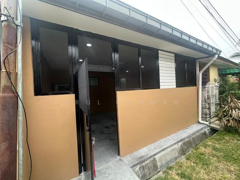 1-storey Terraced House for Sale in Taman Cempaka (Senawang) - Azrul Othman - Exterior - PropertyGuru.com.my