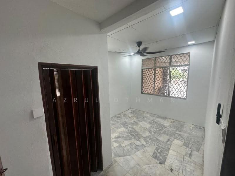 1-storey Terraced House for Sale in Taman Cempaka (Senawang) - Azrul Othman - Interior - PropertyGuru.com.my