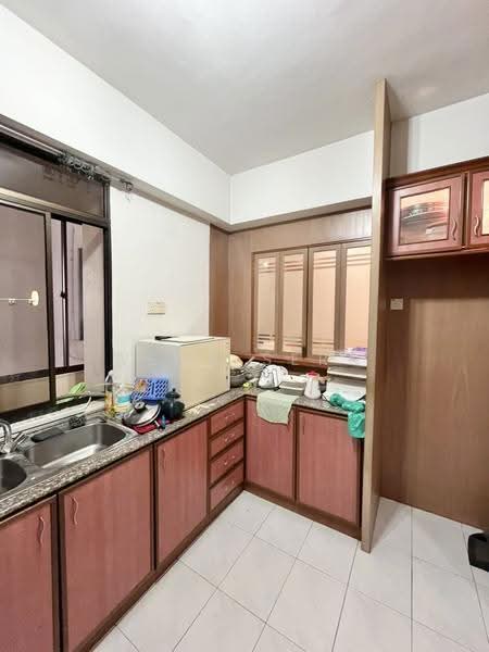 Condominium for Rent at E-Park Condominium - Weng Sern - Kitchen - PropertyGuru.com.my