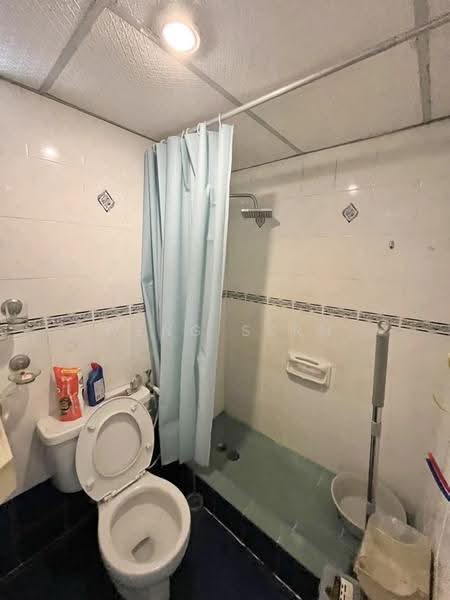 Condominium for Rent at E-Park Condominium - Weng Sern - Bathroom - PropertyGuru.com.my