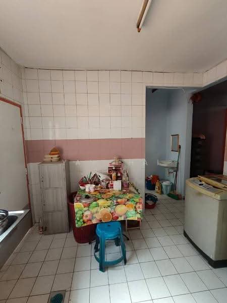 2.5-storey Terraced House for Sale in Taman Sri Bintang (Kepong) - Yau Thai Soo - Kitchen - PropertyGuru.com.my
