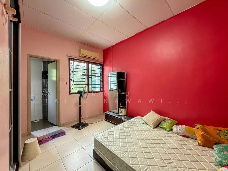 2-storey Terraced House for Sale in Taman Putra Prima (Puchong) - Muhd Khairulnawawi Kamaruddin - Bedroom - PropertyGuru.com.my