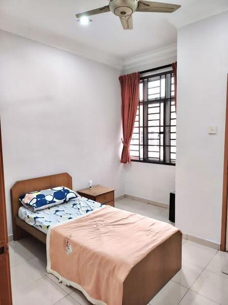 Rumah Teres 2-Tingkat untuk Dijual di Taman Ehsan Jaya (Ulu Tiram) - Mars Hoe - Bedroom - PropertyGuru.com.my