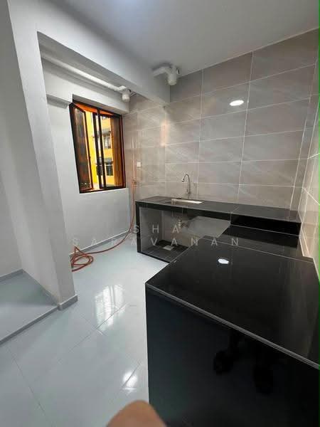 Rumah Flat untuk Disewa di Bandar Baru Kangkar Pulai - Sha Saravanan - Kitchen - PropertyGuru.com.my