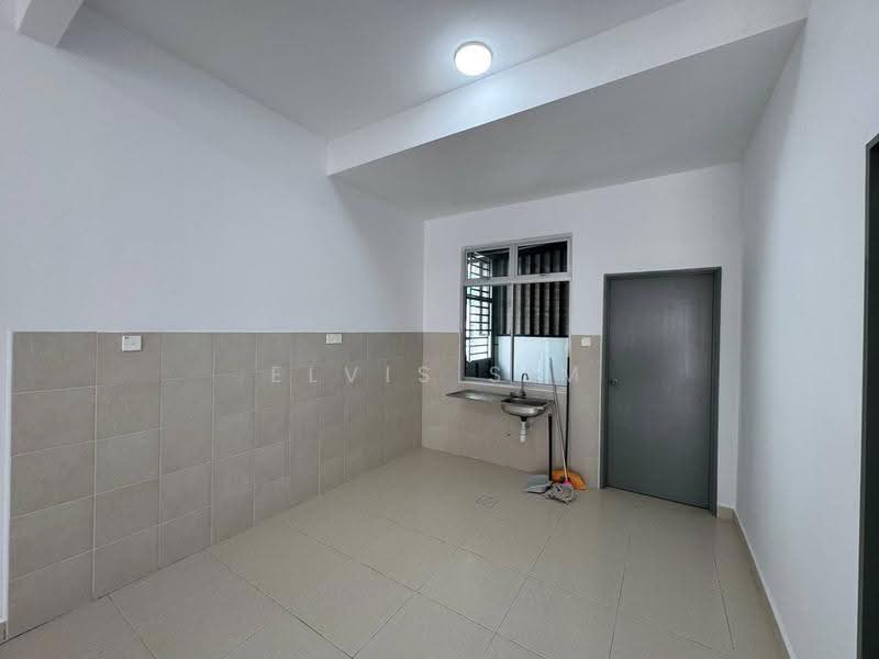 Cluster House for Rent in Pontian (Johor) - Elvis Sim - Kitchen - PropertyGuru.com.my