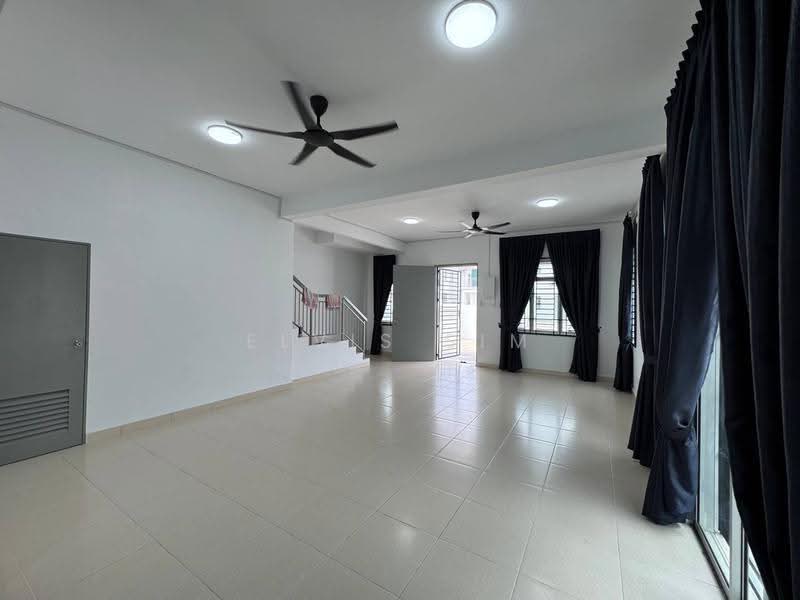 Cluster House for Rent in Pontian (Johor) - Elvis Sim - Living Room - PropertyGuru.com.my