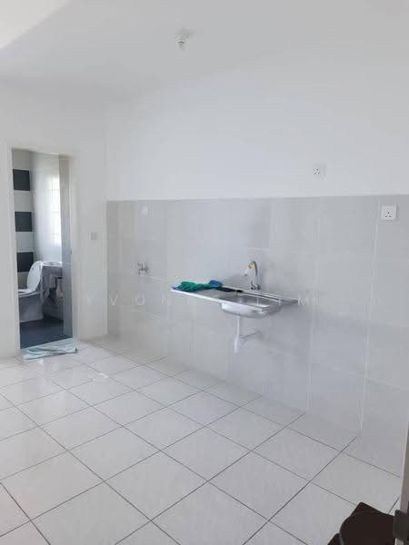 Service Residence for Sale at Camellia Residence - Yvonne Lim - Bathroom - PropertyGuru.com.my