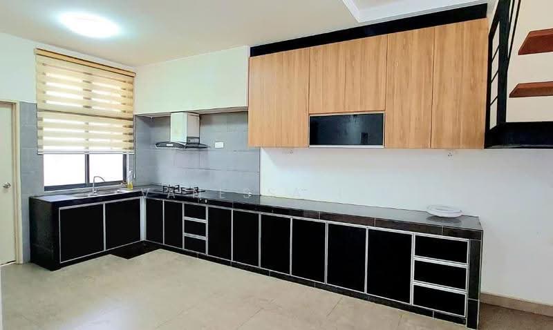 2-storey Terraced House for Sale in Bandar Pulai Jaya (Kulai) - Vanessa Lim - Kitchen - PropertyGuru.com.my