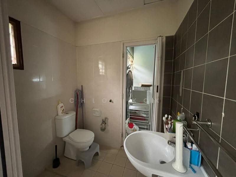 Rumah Teres 2-Tingkat untuk Dijual di Kota Emerald (Rawang) - Chloe Kok - Bathroom - PropertyGuru.com.my