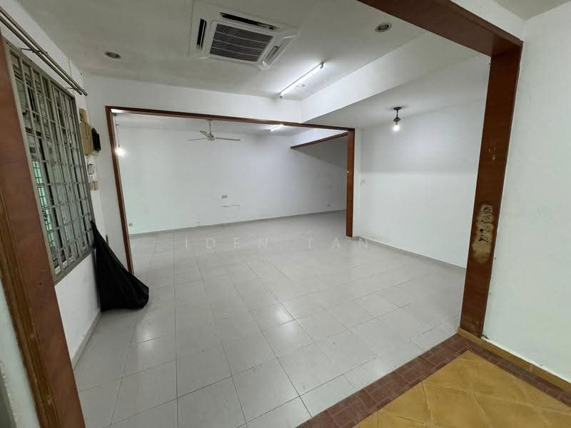 Rumah Teres 1-Tingkat untuk Dijual di Taman Puteri Wangsa (Ulu Tiram) - Iden Tan - Interior - PropertyGuru.com.my