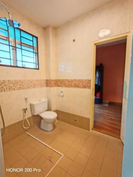 Rumah Teres 2-Tingkat untuk Disewa di Bandar Seri Alam (Masai) - Elvis Sim - Bathroom - PropertyGuru.com.my