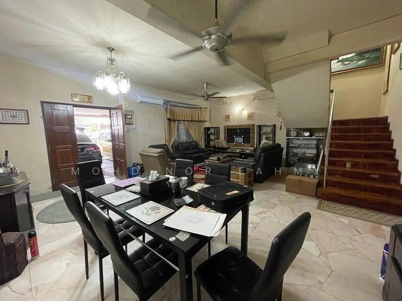 Rumah Teres 2-Tingkat untuk Dijual di Taman Pandan Indah (Ampang) - Mohd Nor Fahmi - Living Room - PropertyGuru.com.my