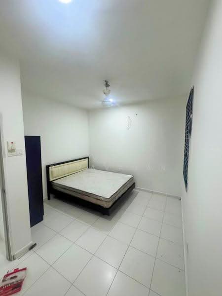Pangsapuri untuk Disewa di Scott Towers @ Larkin JB - Sha Saravanan - Bedroom - PropertyGuru.com.my
