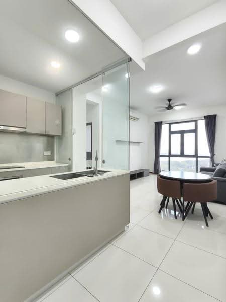 Kediaman Servis untuk Dijual di Crescent Bay Suites (Teluk Bayu) - Ken Chai - Kitchen - PropertyGuru.com.my