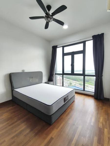 Kediaman Servis untuk Dijual di Crescent Bay Suites (Teluk Bayu) - Ken Chai - PropertyGuru.com.my