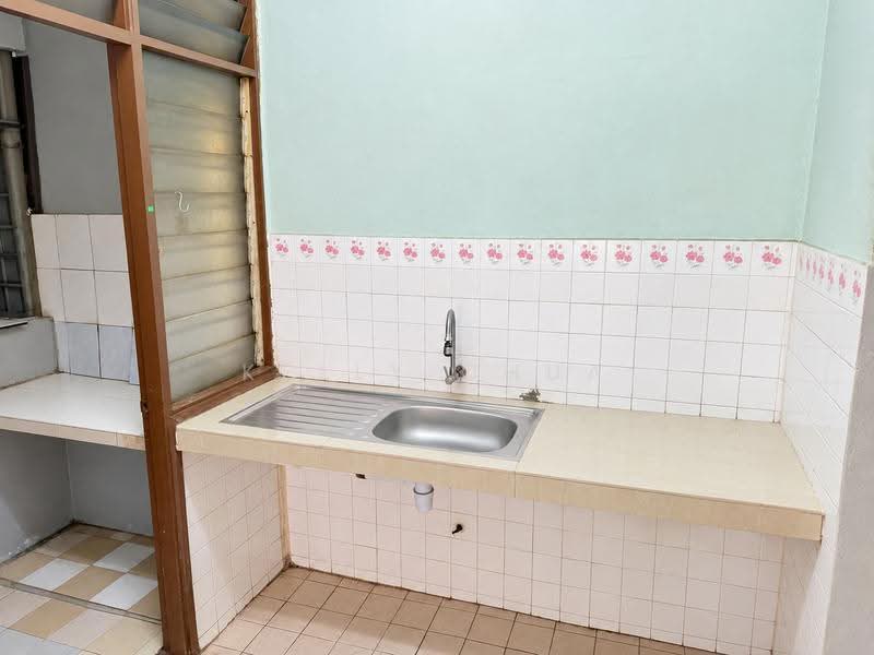Rumah Flat untuk Dijual di Pandan Mewah - Kelly Chua - Kitchen - PropertyGuru.com.my