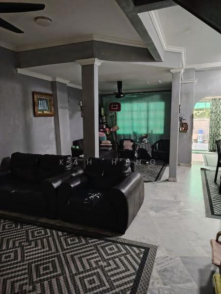 Rumah Teres 2-Tingkat untuk Dijual di Taman Cheras Perdana (Cheras) - Kah Hing - Living Room - PropertyGuru.com.my
