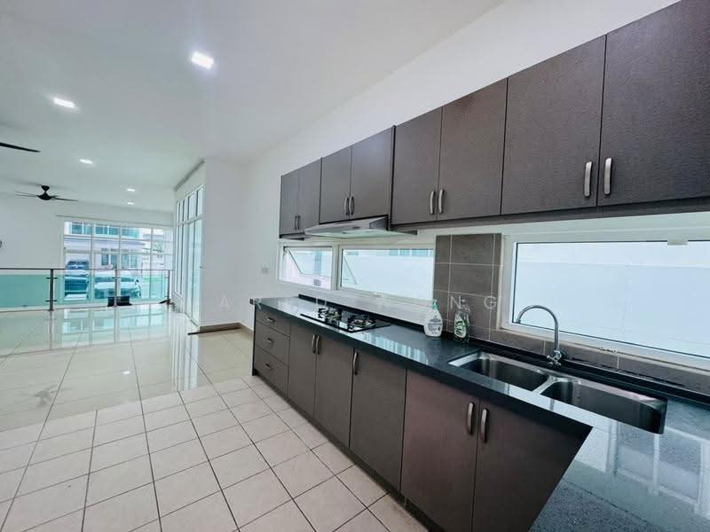 Rumah Berkembar untuk Disewa di Cyberjaya (Selangor) - Jared Wong - Kitchen - PropertyGuru.com.my