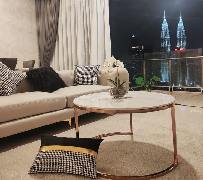 Kediaman Servis untuk Dijual di Setia SKY Residences - Josephine Chou - Living Room - PropertyGuru.com.my