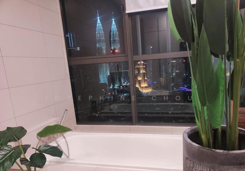Kediaman Servis untuk Dijual di Setia SKY Residences - Josephine Chou - Bathroom - PropertyGuru.com.my