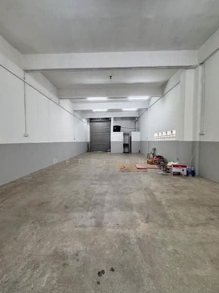 Factory for Rent in Pandamaran (Klang) - Pepsi Ang - Interior - PropertyGuru.com.my