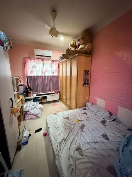 2-storey Terraced House for Sale in Bandar Bukit Raja (Klang) - Chloe Tan - Bedroom - PropertyGuru.com.my
