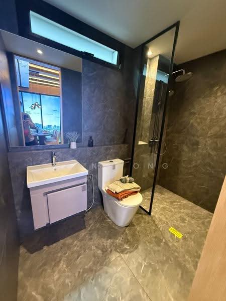 Kondominium untuk Dijual di The Shang Residence @ Kuchai Lama - Jyan Wong - Bathroom - PropertyGuru.com.my