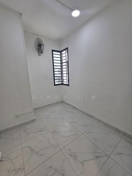 Kediaman Servis untuk Dijual di Nusa Perdana Serviced Apartment - Cindy Lim - Interior - PropertyGuru.com.my
