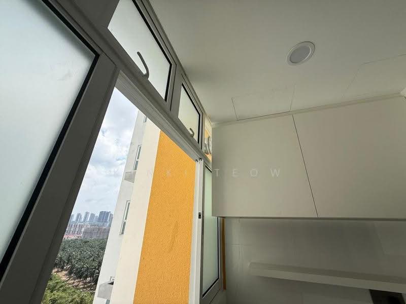 Condominium for Rent at D'Suites Akasia Horizon @ Horizon Hills - Kinki Teow - Balcony - PropertyGuru.com.my