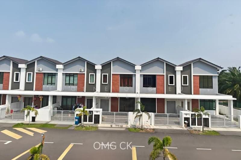 Rumah Teres 2-Tingkat untuk Dijual di Jenjarom (Selangor) - Eugene Ong Eu chieh - Exterior - PropertyGuru.com.my