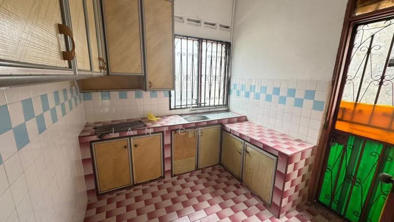 Rumah Teres 1-Tingkat untuk Dijual di Taman Universiti (Skudai) - Janice Teo - Kitchen - PropertyGuru.com.my