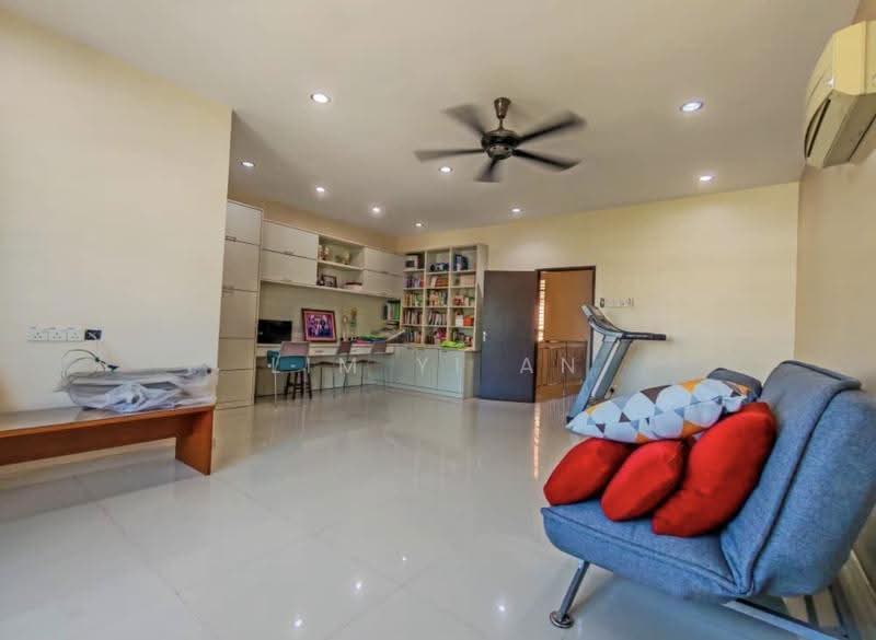 3-storey Terraced House for Sale in Kampung Pantai Jerjak (Gelugor) - Lim Yi An - PropertyGuru.com.my