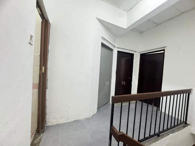Rumah Teres 2-Tingkat untuk Disewa di Taman Cheras Jaya (Cheras) - Sean Ch’ng - Corridor - PropertyGuru.com.my