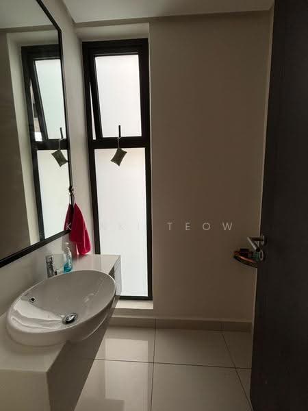 Rumah Teres 3-Tingkat untuk Disewa di Medini (Iskandar Puteri (Nusajaya)) - Kinki Teow - Bathroom - PropertyGuru.com.my