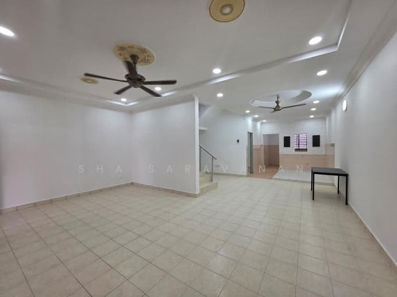 Rumah Teres 2-Tingkat untuk Disewa di Bandar Indahpura (Kulai) - Sha Saravanan - Living Room - PropertyGuru.com.my