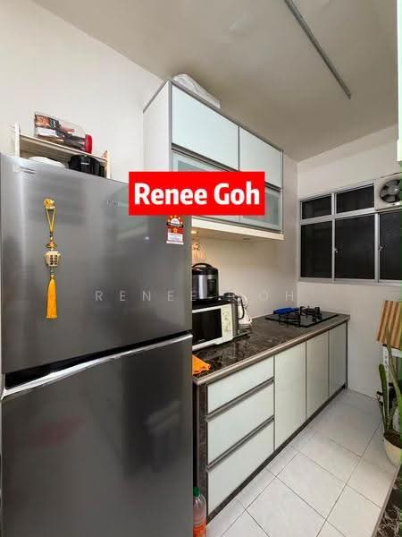 Pangsapuri untuk Dijual di Relau Vista Apartment - Renee Goh - Kitchen - PropertyGuru.com.my