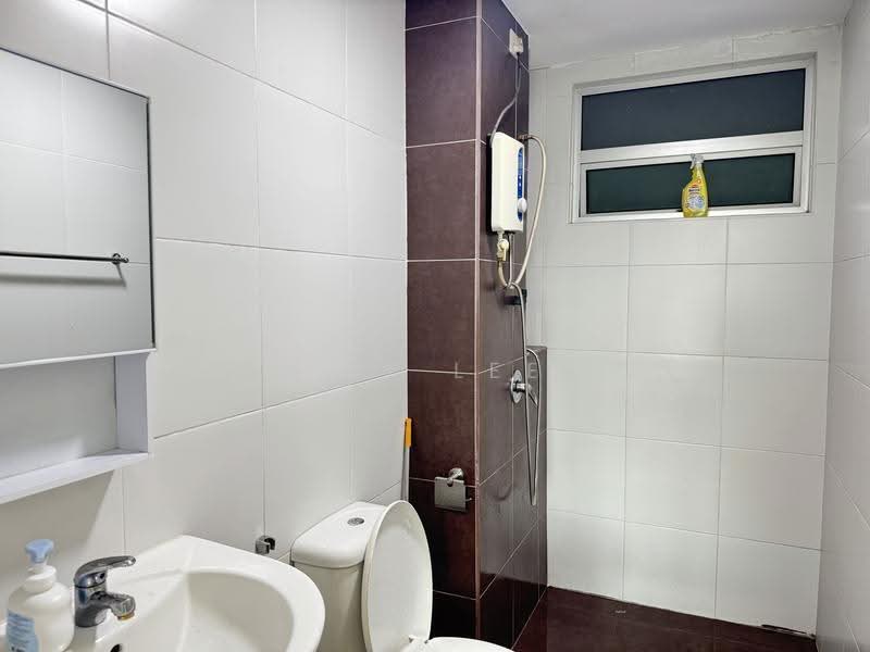 Condominium for Rent at Fairway Suites - Ray Lee - Bathroom - PropertyGuru.com.my