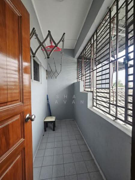 Rumah Teres 2-Tingkat untuk Disewa di Johor Bahru (Johor) - Sha Saravanan - Balcony - PropertyGuru.com.my